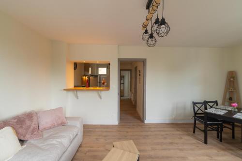Superbe appartement avec Patio commun