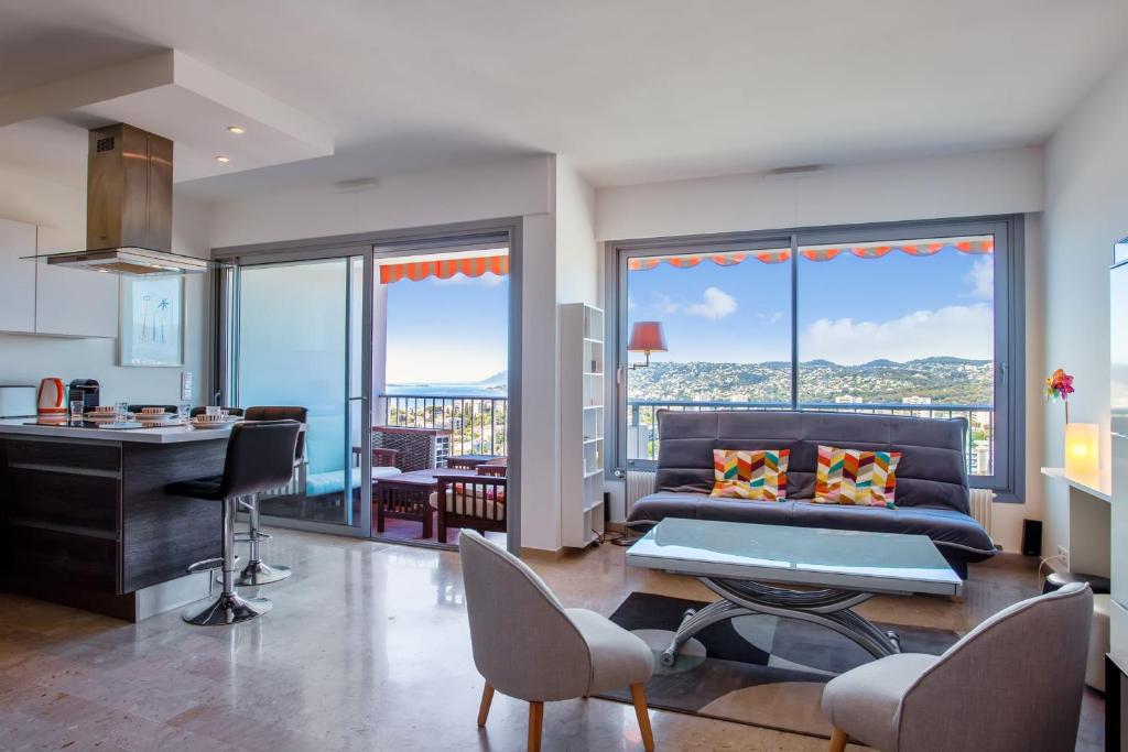 Superbe appartement avec piscine et balcon avec vue mer - Antibes - Welkeys 6 Avenue des Alpes, 06600 Antibes