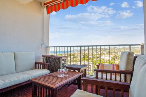 Superbe appartement avec piscine et balcon avec vue mer - Antibes - Welkeys