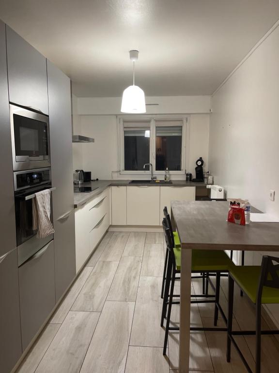 Appartement Superbe appartement avec place de parking gratuit 57 Place Petrarque 67200 Strasbourg