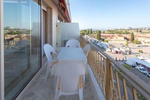 Superbe appartement avec terrasse vue mer et hippodrome de Cagnes sur Mer
