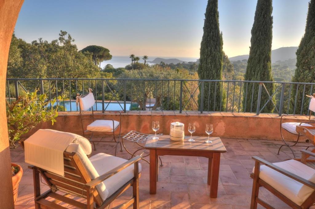 Superbe appartement avec vue magnifique sur la mer 06210 Mandelieu-la-Napoule