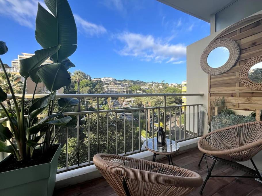Superbe appartement bord de mer 61 Avenue du Docteur Raymond Picaud, 06150 Cannes