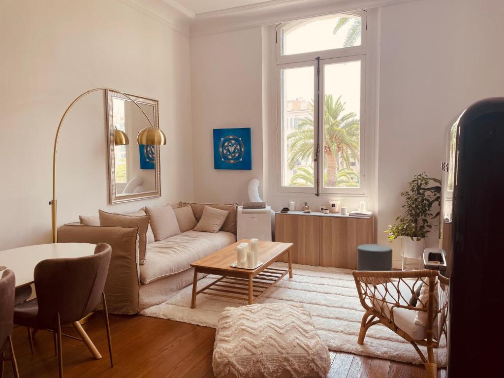 Appartement superbe appartement centre Cannes 49 Boulevard d’Alsace 06400 Cannes