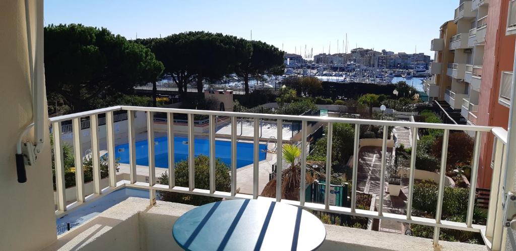 Superbe appartement centre port - belle vue - Wifi fibre 25 Place du Globe, 34300 Le Cap d\'Agde