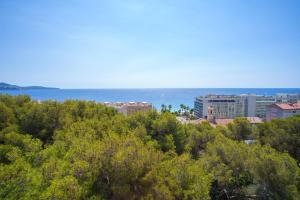 Appartement Superbe Appartement de 3 pièces rénové avec Vue Mer Bâtiment D 21 Avenue de Fabron 06200 Nice Provence-Alpes-Côte d\'Azur