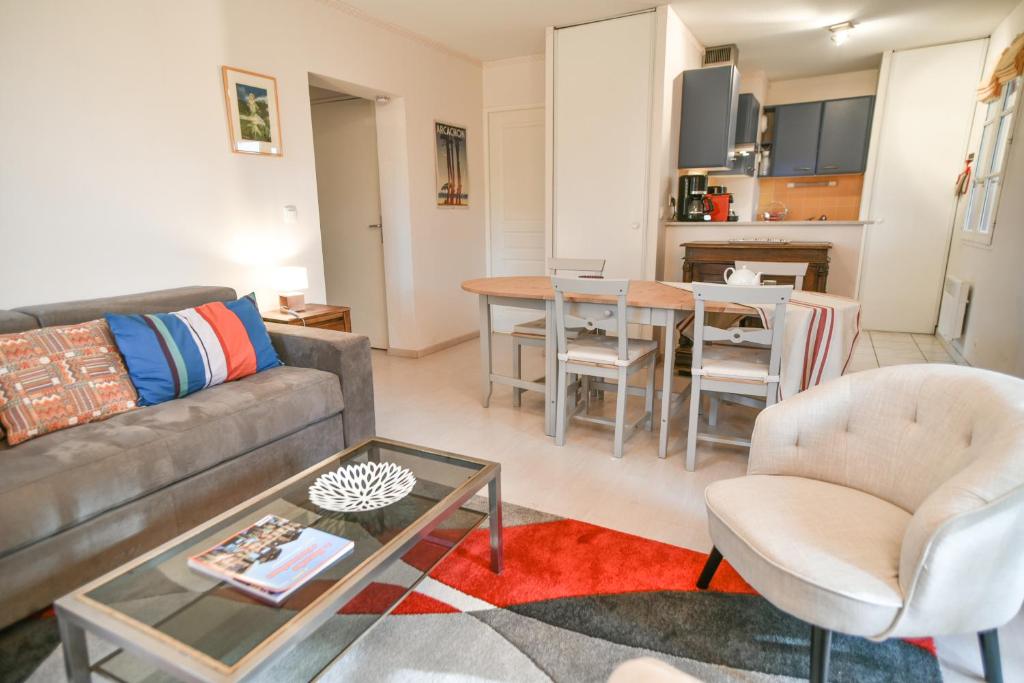 Superbe appartement en plein coeur d'Arcachon pour 4 personnes avec parking 40 Avenue du Golf, 33120 Arcachon