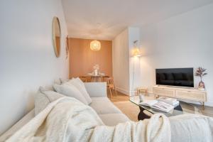 Superbe appartement en RDC proche marche central avec parking