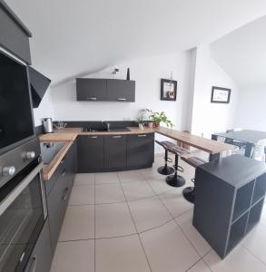 Superbe appartement en résidence - Salon de Prç
