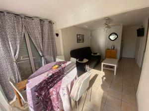 SUPERBE APPARTEMENT EN REZ DE JARDIN AVEC PARKING