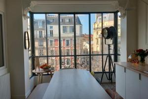 Superbe appartement haussmanien. 3 chambres.