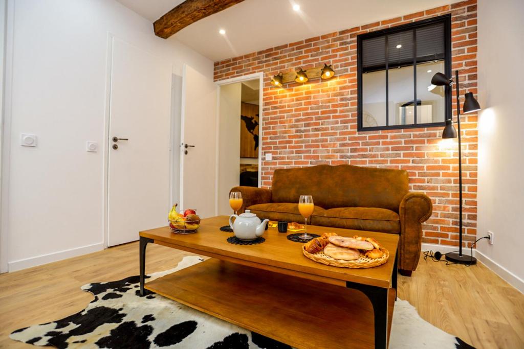 Appartement Superbe Appartement - Hyper Centre - 2 Chambres - WIFI Etage 3 5 Rue Mougins Roquefort 06130 Grasse
