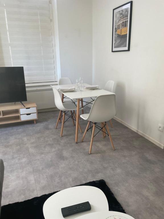 Appartement Superbe appartement hyper centre vieille ville… 14 Place Saint-Epvre 54000 Nancy