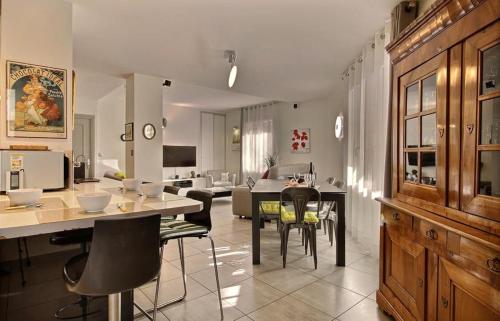 Superbe Appartement Parc Tête d'Or, 92 M2 , Parking