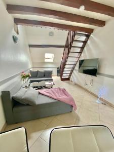Superbe appartement & piscine privé à Sens