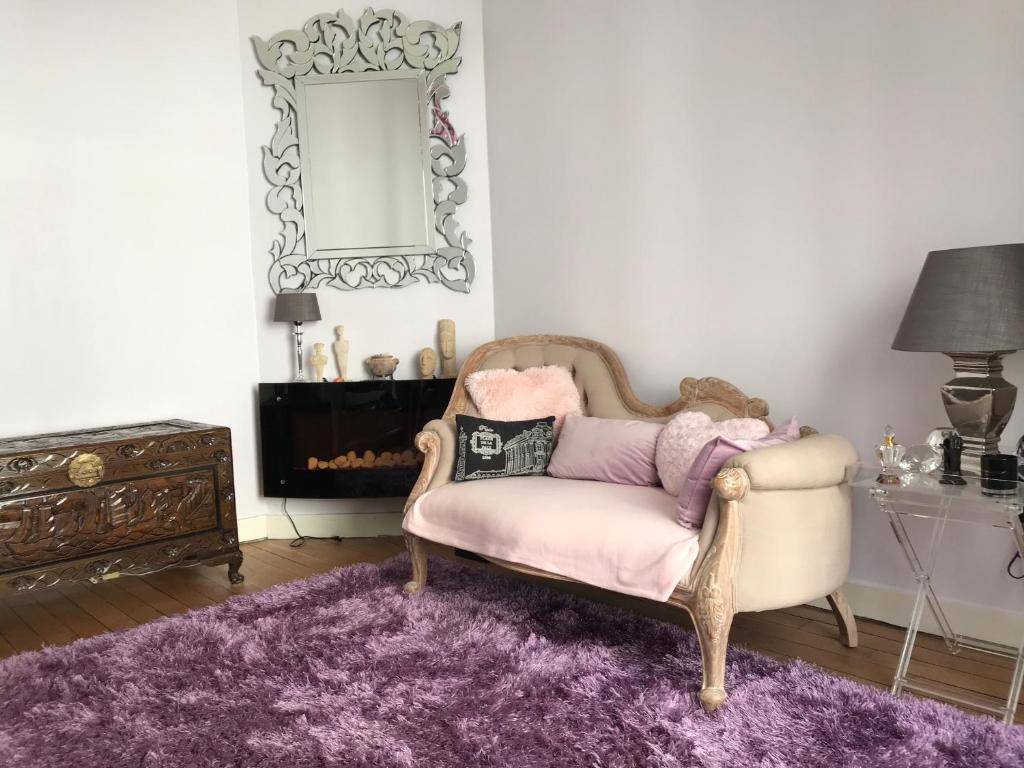 Superbe appartement proche de la butte Montmartre 39 Rue du Poteau Bat C. 1 er étage face, 75018 Paris