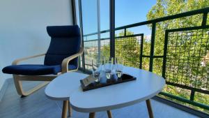 Superbe appartement rénové 2 chambres à 200m de la plage