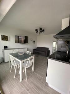 Superbe appartement rénové à neuf à 100m de la mer