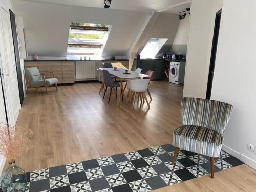 Superbe appartement rénové avec parking gratuit