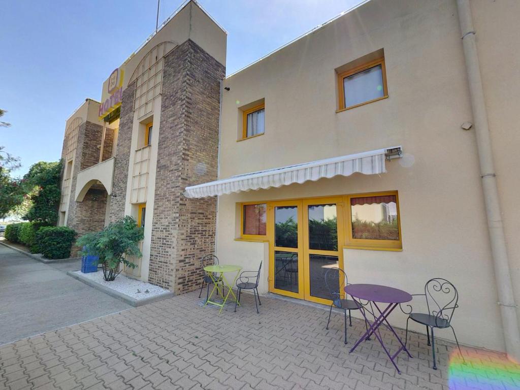Superbe appartement sur le port, jacuzzi, piscine