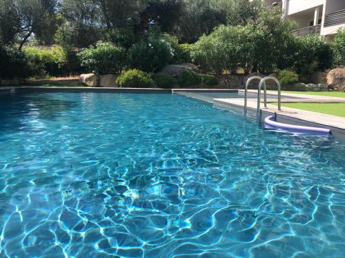 Superbe appartement sur le port, jacuzzi, piscine