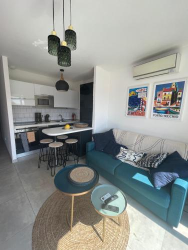 Superbe appartement sur le port, jacuzzi, piscine