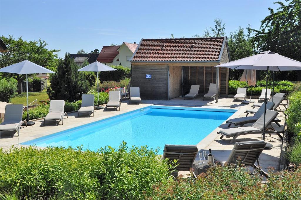 SUPERBE APPARTEMENT SUR PLAGE VUE PARADISIAQUE PIEDS DANS L'EAU 20110 Propriano