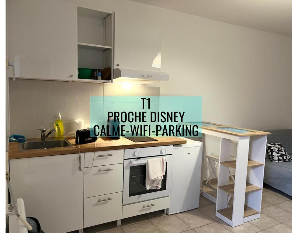 Appartement Superbe Appartement T1 proche Disney 15 Rue Auguste Vallaud 77420 Champs-sur-Marne