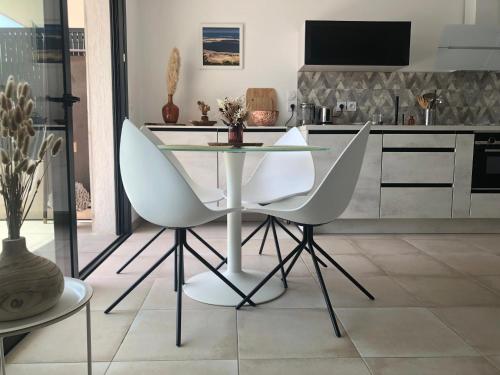 Superbe Appartement T2 avec Piscine et Vue Mer