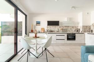 Superbe Appartement T2 avec Piscine et Vue Mer