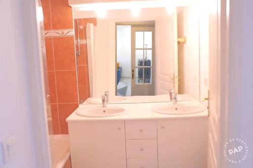 Superbe appartement T2 de 50m2 près de Genève à Saint Julien en Genevois idéal pour couple avec 2 enfants jusqu'à 18 ans