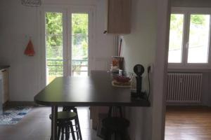 superbe appartement T3 traversant avec place de parking