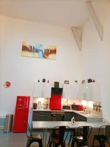 Superbe appartement type loft en duplex rue Buat