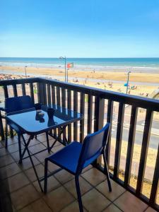 Appartement Superbe appartement vue mer 180° (wifi + parking) 102 Avenue de la République 14640 Villers-sur-Mer Normandie