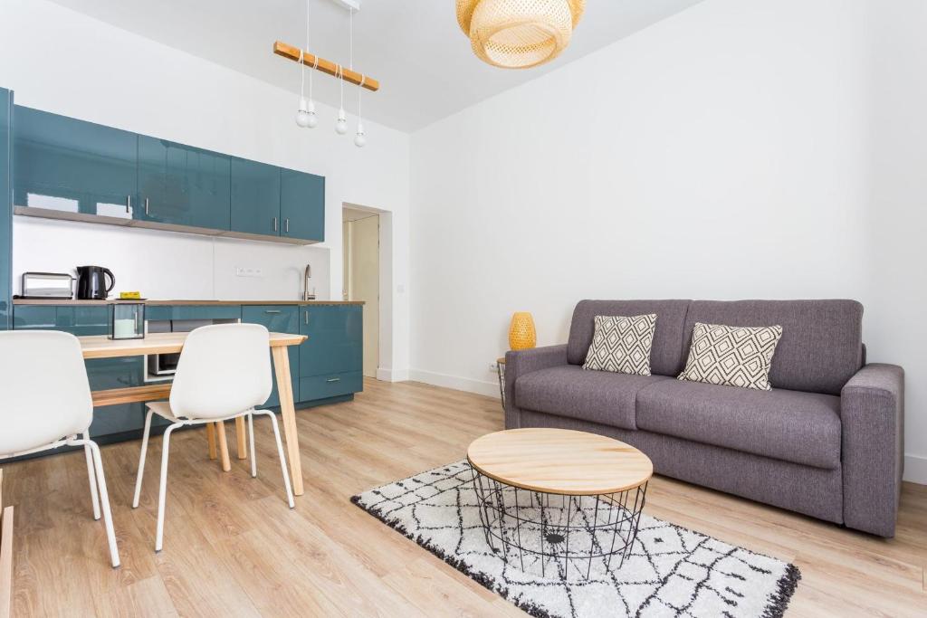 Superbe appartement vue mer, 50 mètres plages. 83320 Carqueiranne