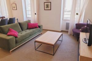 Appartement Superbe Appt pour 2 - Hypercentre Avignon 20 Rue des Lices 84000 Avignon Provence-Alpes-Côte d\'Azur
