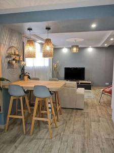 Superbe cosy T1 Bis Studio 40m2 indépendant en maison