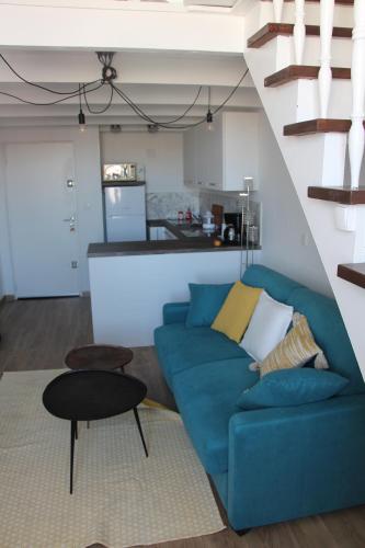 SUPERBE DUPLEX avec Vue imprenable sur le VIEUX PORT