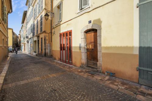 Superbe duplex climatisé au coeur de Hyères - Welkeys