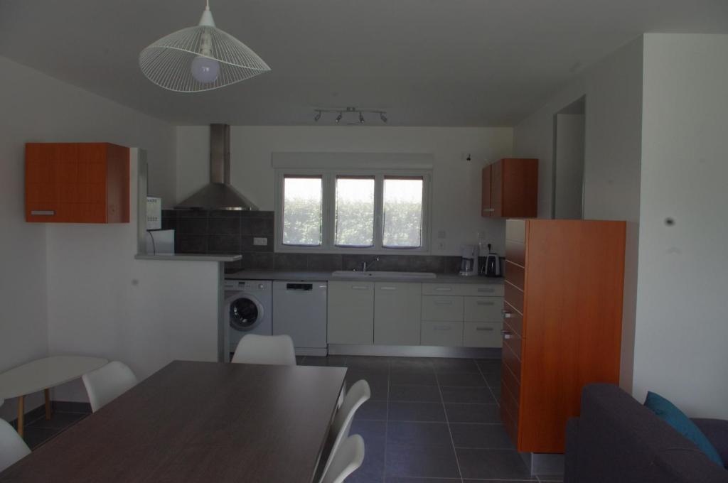 Superbe F3 en duplex rénové - centre ville -4EGA41