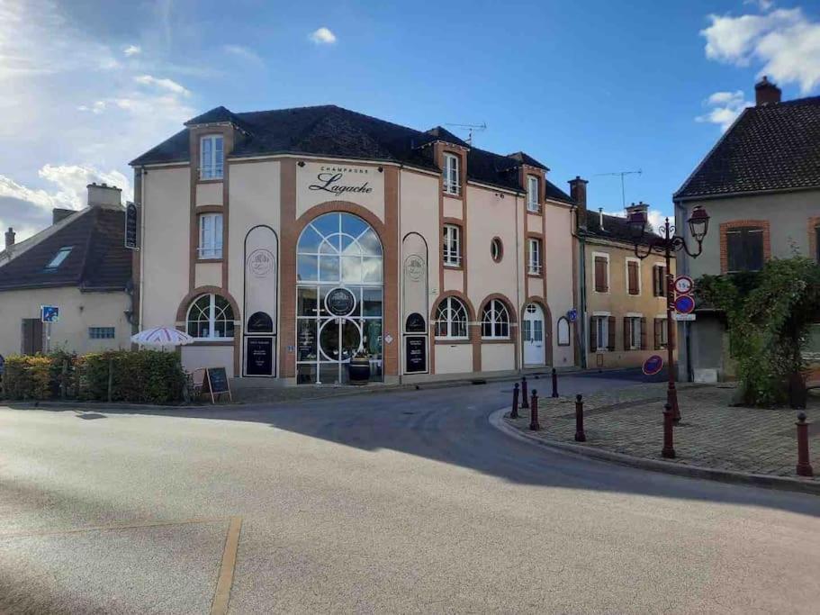 Superbe grand appartement vue sur le vignoble 1 Rue Carnot, 51530 Pierry