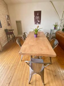 Superbe LOFT centre-ville - Sauna - parking privé -Clim- 1 à 10personnes
