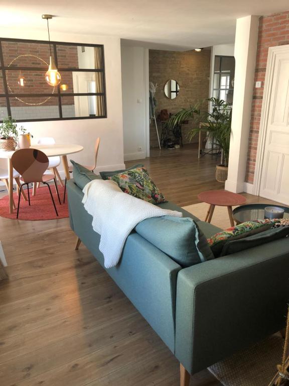 Appartement Superbe LOFT- JARDIN - RELAX - CONFORT -CENTRE DIJON 38 Rue d'Ahuy 21000 Dijon