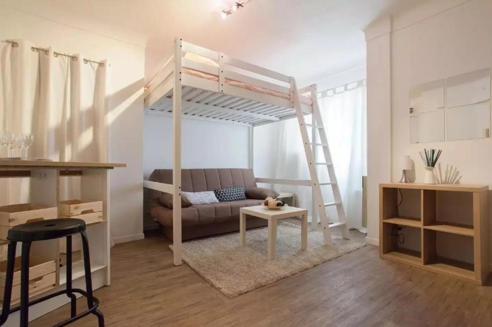 Superbe logement 6 chambres doubles neuf - proche centre ville