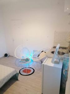 Superbe logement(D) avec Parking Gratuit sur place