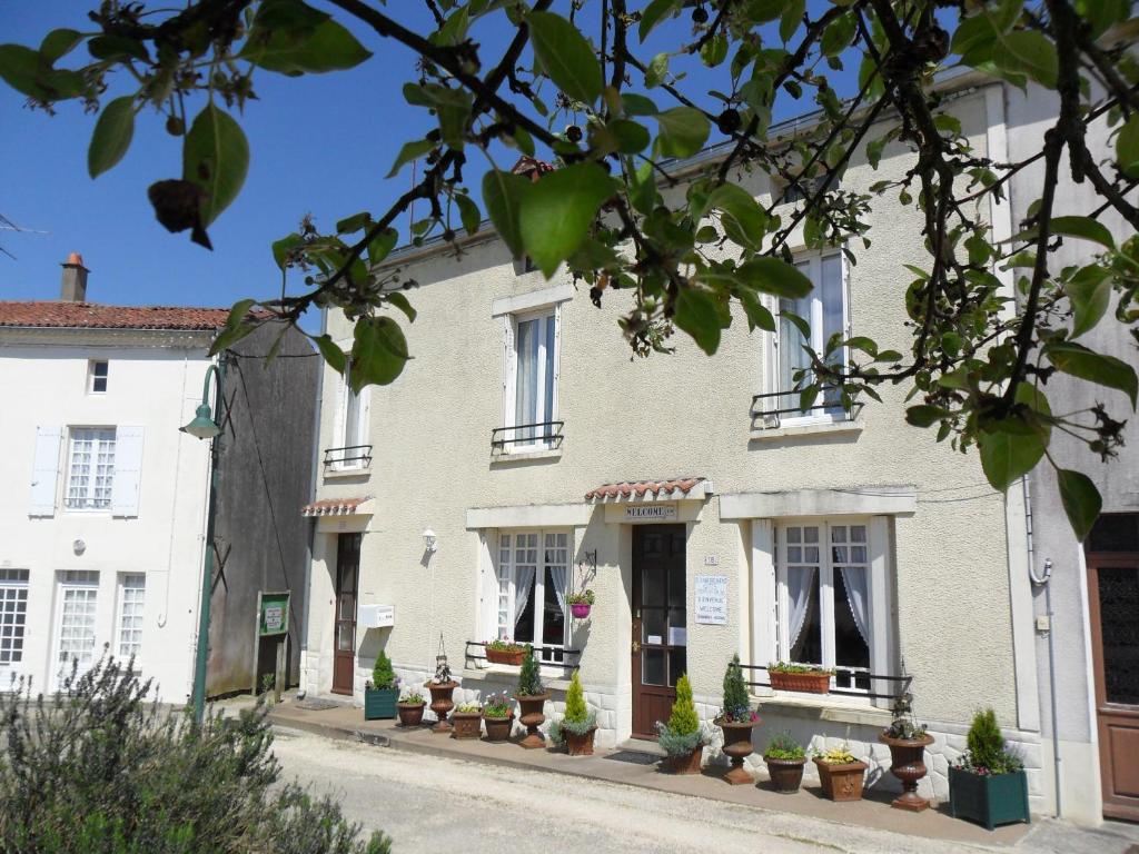 Superbe Logement (E) avec Parking Gratuit sur place