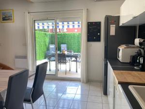 Appartement SUPERBE PAVILLON PROCHE DE LA MER AVEC PARKING 61 1 Avenue des Mûriers de Chine 11100 Narbonne Languedoc-Roussillon