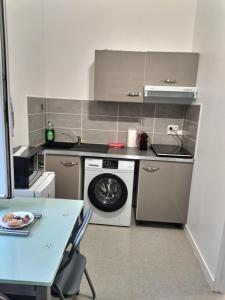 Appartement SUPERBE STUDIO 3 FACE GARE 45 Boulevard Gambetta APP 3 27000 Évreux Normandie