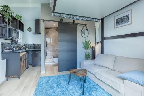 Superbe Studio avec Jardin Privé