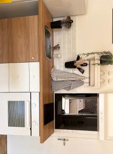 Superbe studio avec terrasse et patio